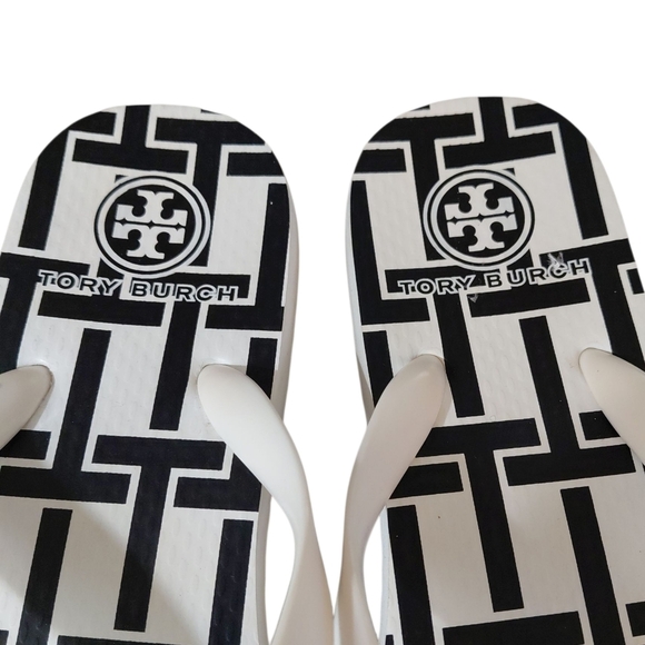 Tory Burch Black and White Thong Sandals Size 6 Flip Flops - Picture 3 of 8